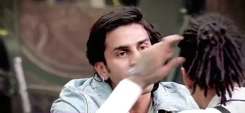 Close-up of the heated exchange between Gullu and Yung DSA