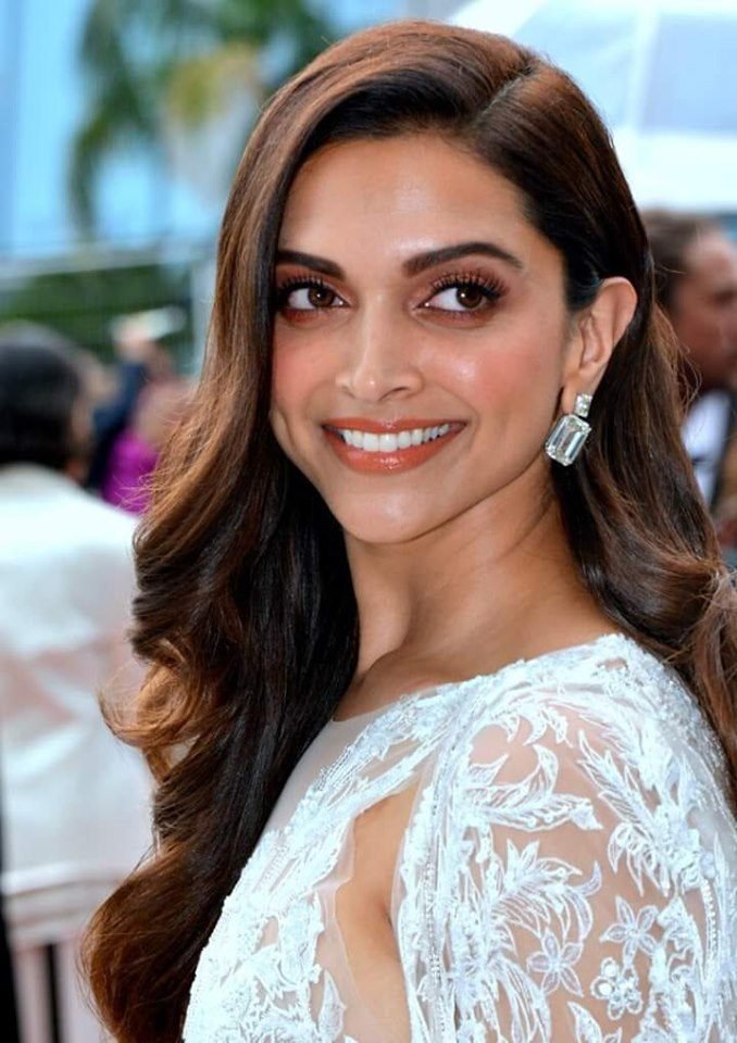 Deepika Padukone alone at Cannes in 2018